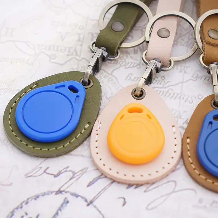 Étui pour carte d'accès en cuir, accessoires de porte-clés Anti-perte et Anti-chute, porte-clés en cuir avec anneau de porte-clés