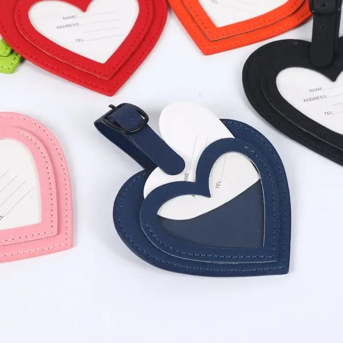 Étiquette de bagage tendance en forme de cœur en cuir PU