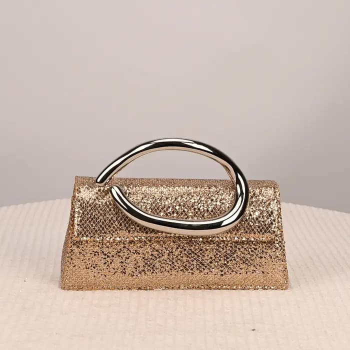 Nouveau sac à main français petit sac carré niche mode sac à bandoulière personnalisé rétro satin messager sac pour femme explosion