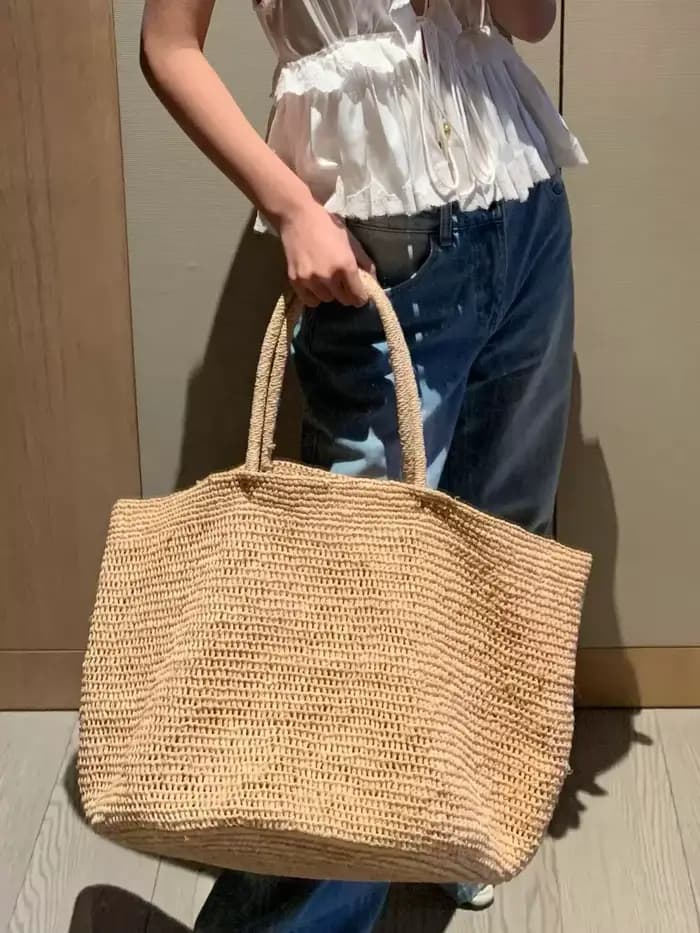 Sac à bandoulière en raphia naturel fait main