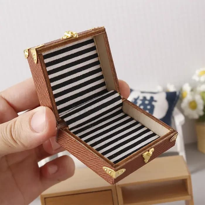 Mini Valise Miniature en Cuir Vintage