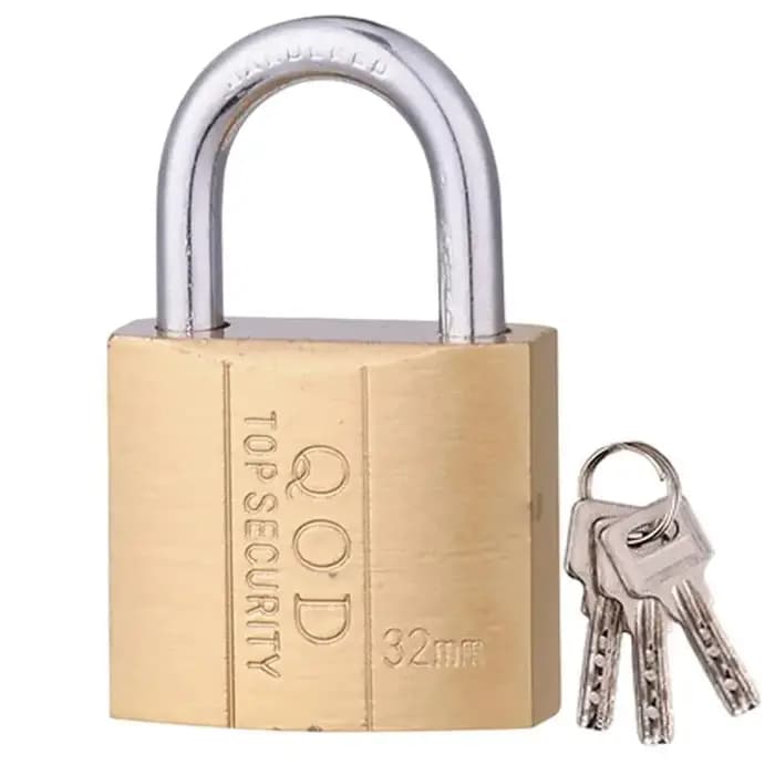 Cadenas en cuivre pour casiers à bagages