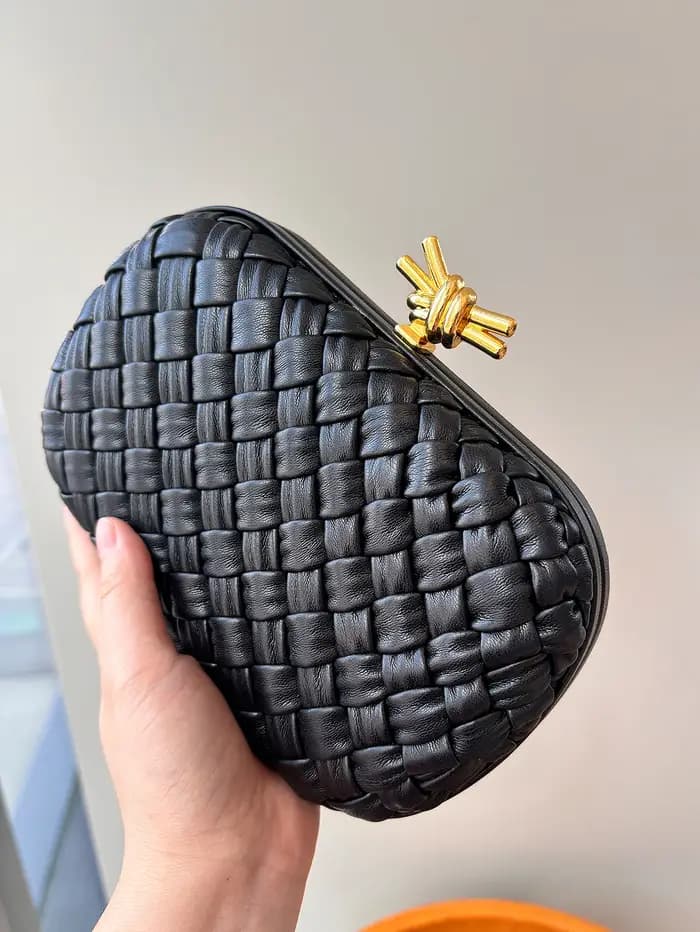 2025 mode nouvelles dames pochette haut sens niche design tissé sac élégant dîner pochette épaule en