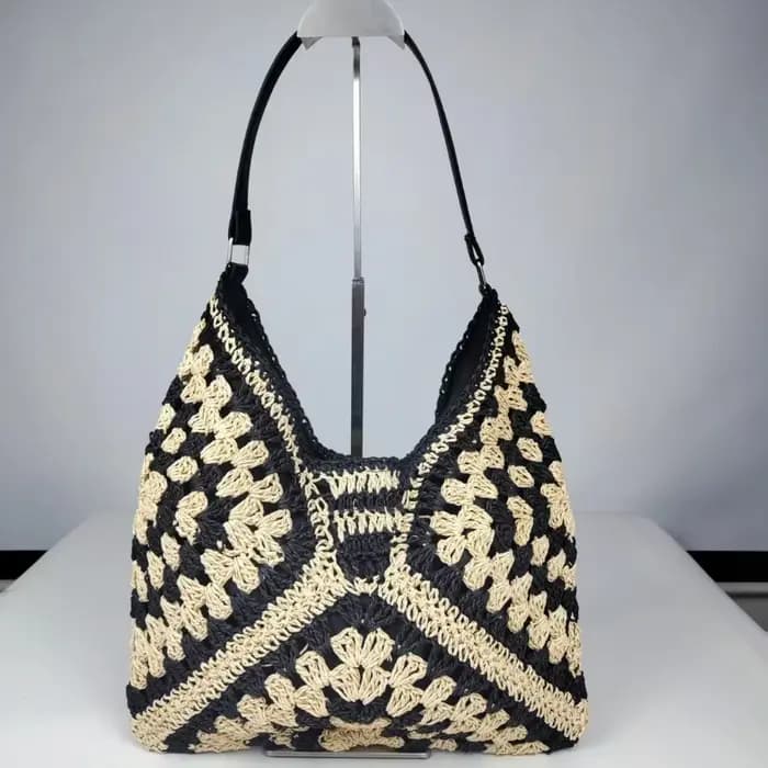 Sac à bandoulière en paille tressée tendance pour l'été