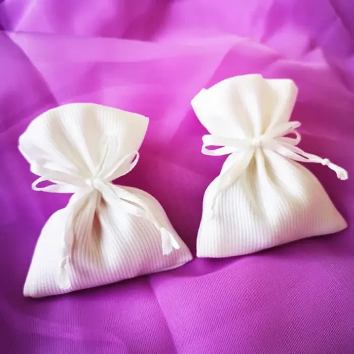 Petits sacs cadeaux blancs 7x9cm Mariage Anniversaire Fête Bonbons Sac