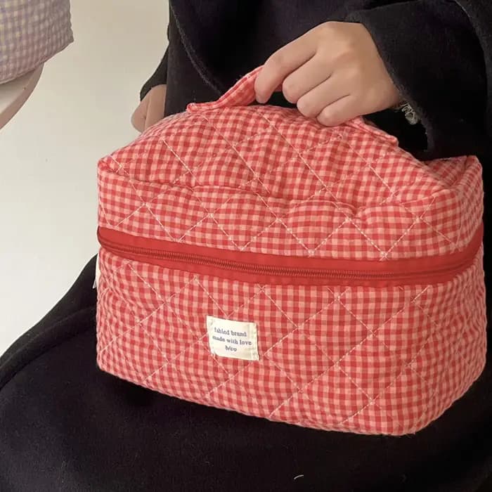Sac de toilette matelassé grande capacité YT Berry Color pour étudiants, sac de rangement à carreaux, trousse de maquillage style Ins