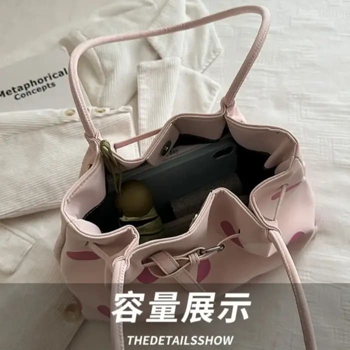 Sacs Grande Capacité pour Femmes – Nouvelle Collection Été 2026 – Sac à Bandoulière Polyvalent Tendance – Sac Fourre-tout Décontracté Rétro pour Trajet Quotidien