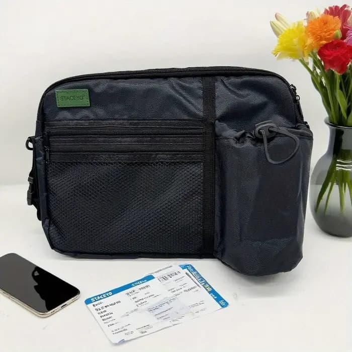 Sac de rangement suspendu pour avion noir