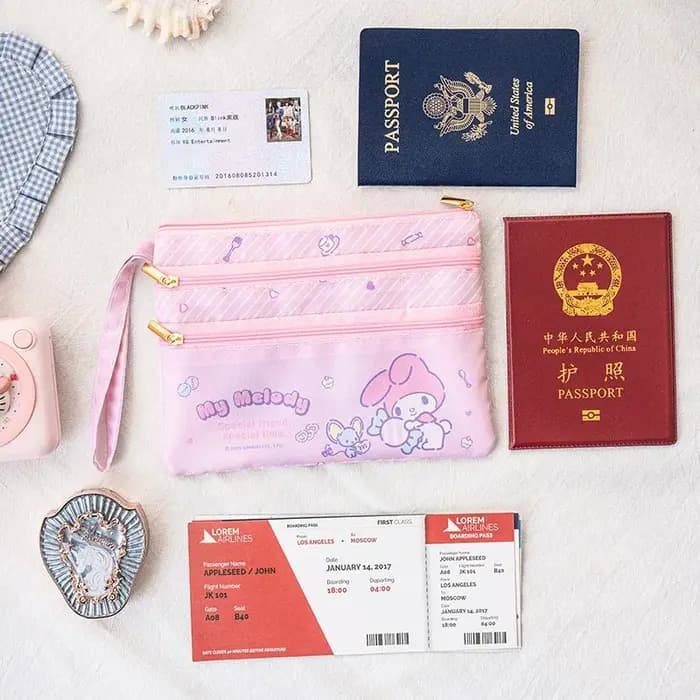 Sac de rangement pour documents de voyage avec plusieurs compartiments pour une organisation pratique des cartes