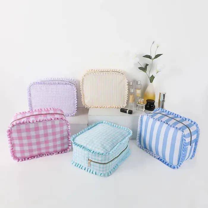 Sac à cosmétiques à volants