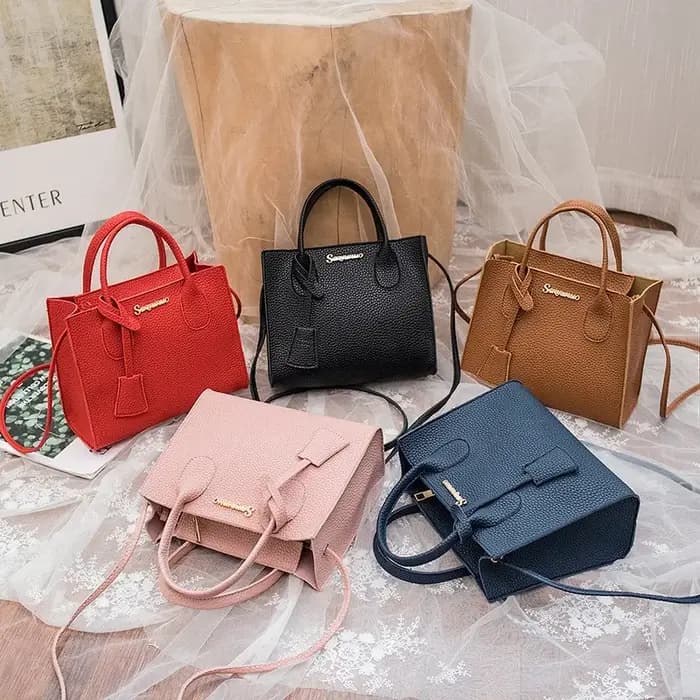 Sac à main élégant à carreaux pour femme avec bandoulière amovible — Sac