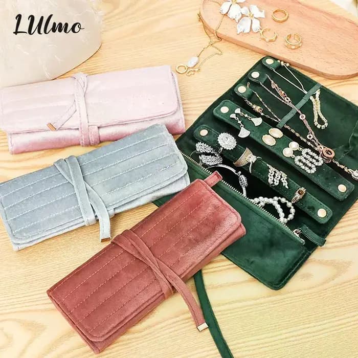 Sac à bijoux en velours vert foncé