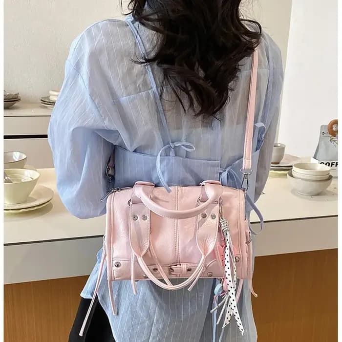 Sac Moto Rétro Femme 2026 Nouveau Sac Oreiller Simple Sensation Haut de Gamme Sac à Bandoulière Grande Capacité Sac Sous le Bras