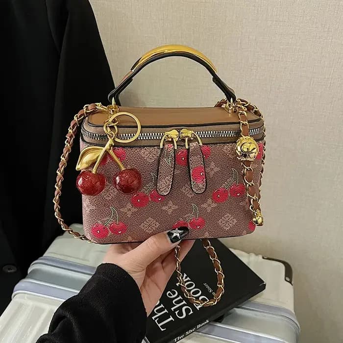 Mini sac carré décoré de cerises