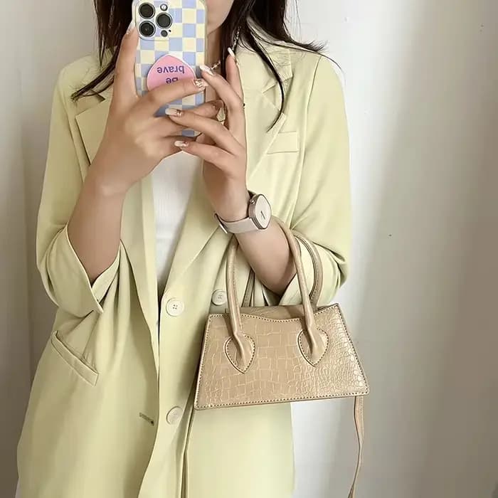 Petit sac à main carré rose pour femme