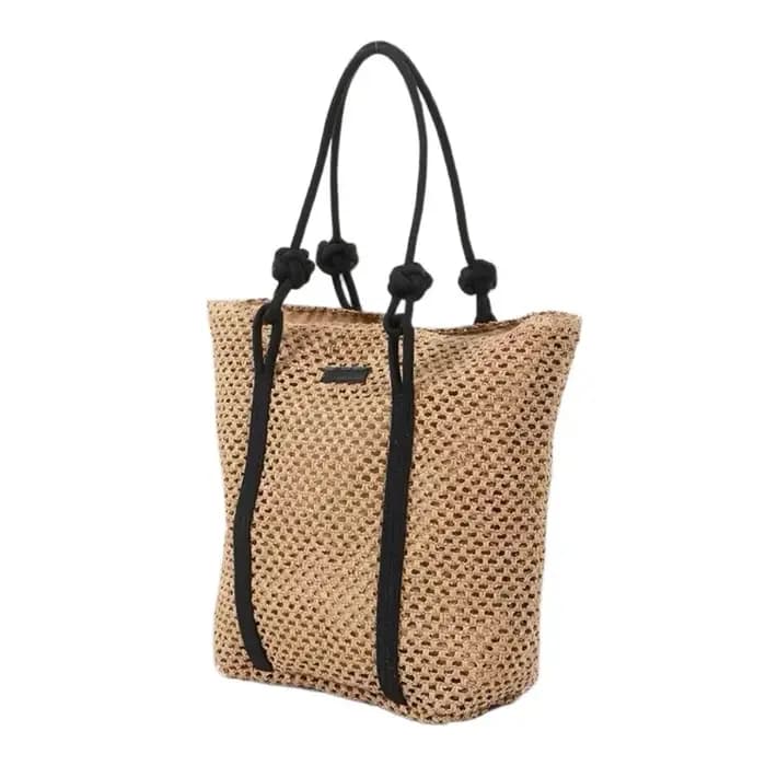 Sacs en paille tressés faits à la main