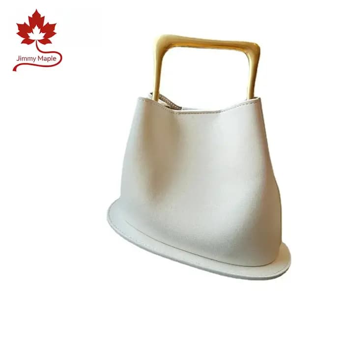 Nouveau élégant haut de gamme seau fourre-tout couleur Beige plaine Satin cuir de vache femmes sac à main poignée en métal femme sac à bandoulière petit