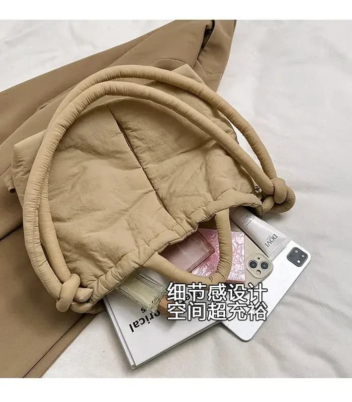 Liquidation femmes épaule sacs à bandoulière décontracté en Nylon rembourré sac fourre-tout concepteur doux bouffant