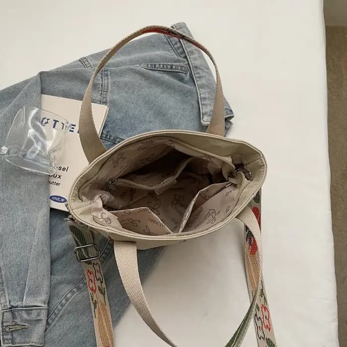 Sac fourre-tout vintage en nylon brodé pour femme