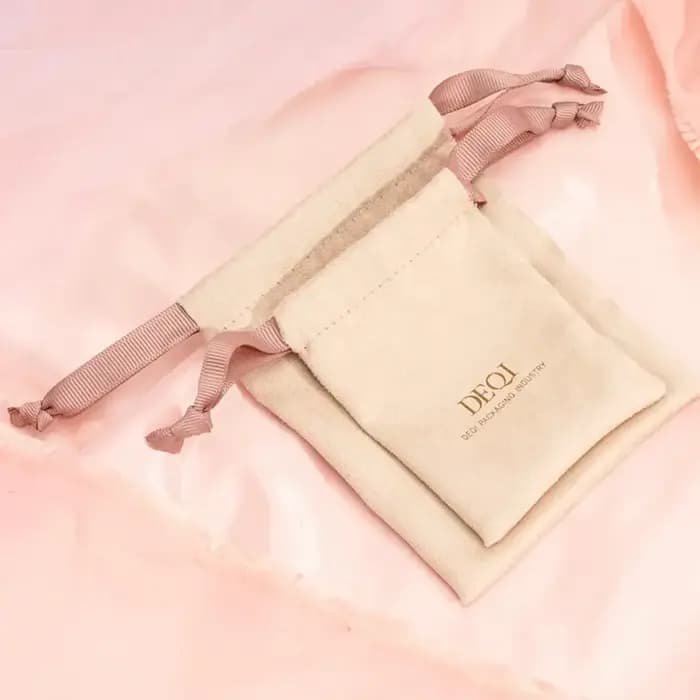 Pochette à bijoux personnalisée en velours doux
