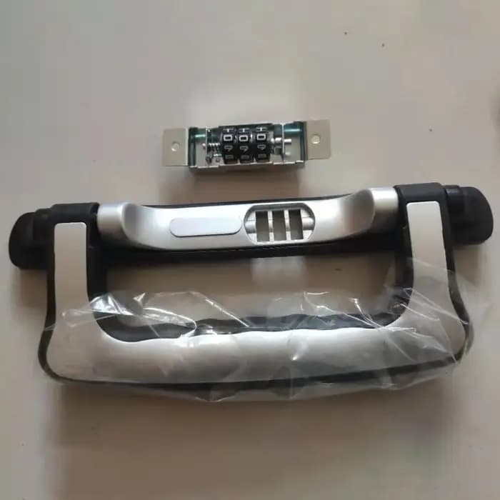 Poignée de boîte à bagages en plastique noir et argent