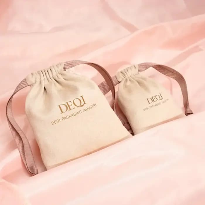 Pochette à bijoux personnalisée en velours doux