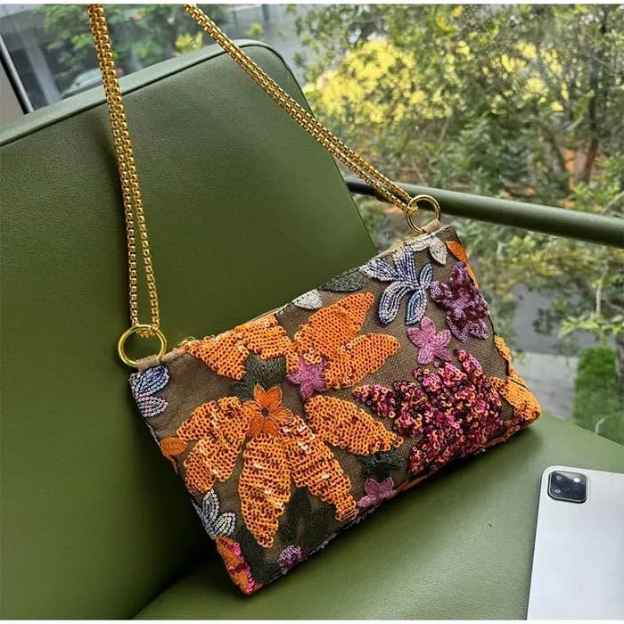 Style ethnique concepteur nouvelle pochette à paillettes pour femmes sac de soirée sac à bandoulière brodé sac de messager sac enveloppe de chaîne d'été