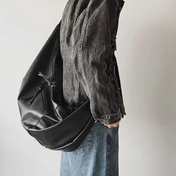 Sac à bandoulière élégant en PU en forme de boulette pour hommes