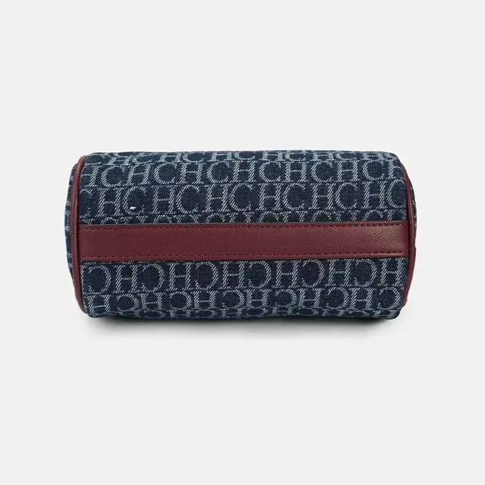 Sac Boston en jean monogrammé pour femme CH avec garniture en cuir et fermeture à loquet