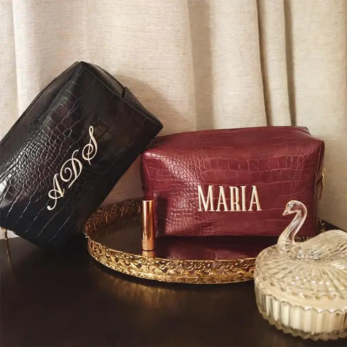 Pochette de maquillage brodée en croco