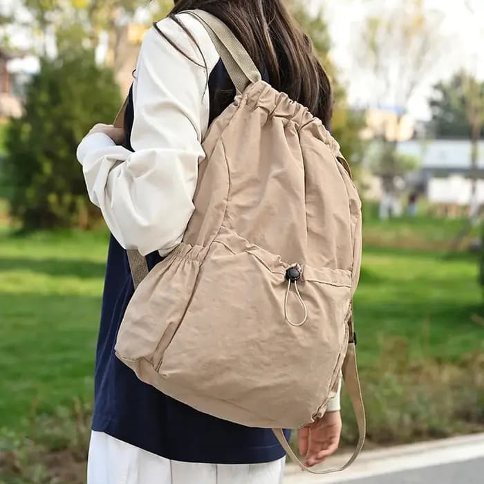 Sac à dos d'extérieur imperméable grande capacité avec cordon de serrage