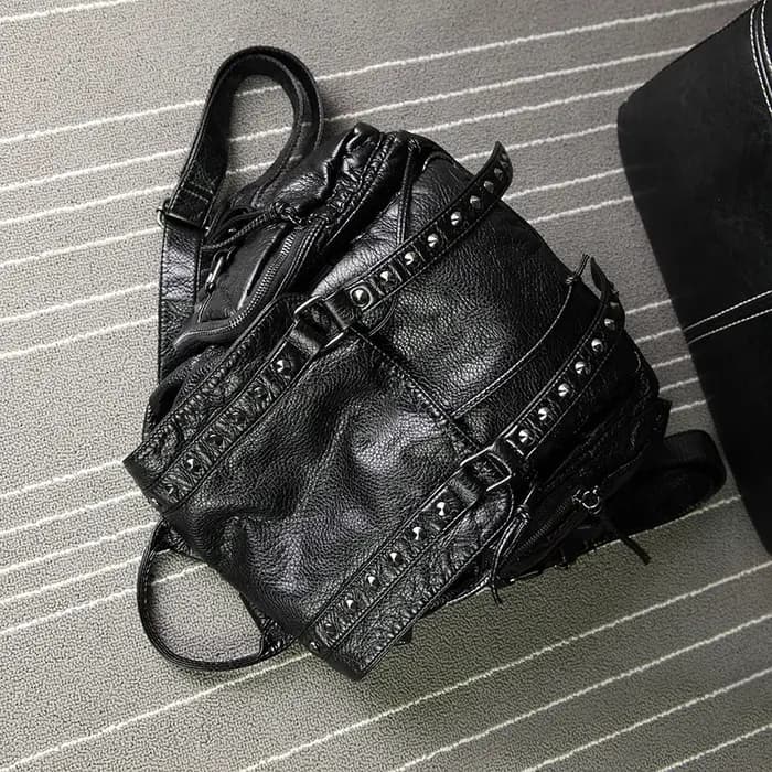 2022 New Rivet Designer Backpacks Women Genuine Sheep Leather