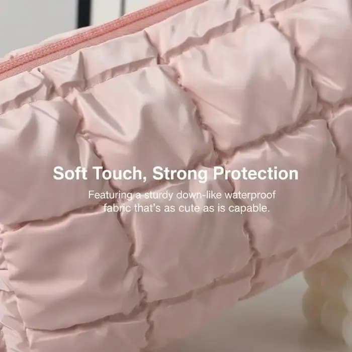 Pochette cosmétique matelassée avec un grand espace pour les voyages