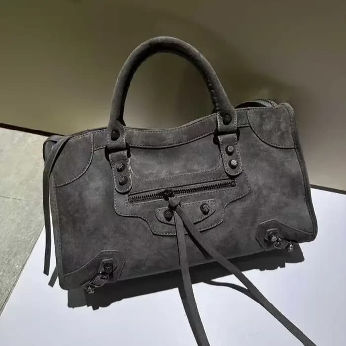 Paris Rivet Locomotive sac ins Spice Girl sac français Premium Sense rétro à la mode Portable oreill