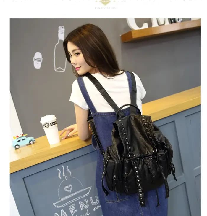 2022 New Rivet Designer Backpacks Women Genuine Sheep Leather