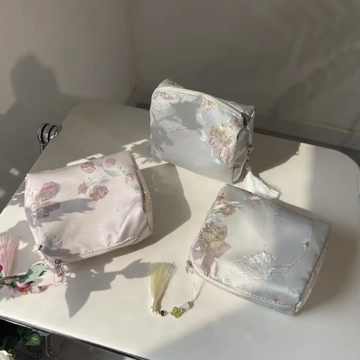 Sac à cosmétiques élégant à fleurs pour femmes