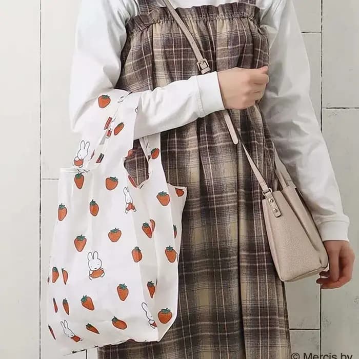 Kawaii Miffy – sac de courses Portable pliable de grande capacité à motifs de fraises