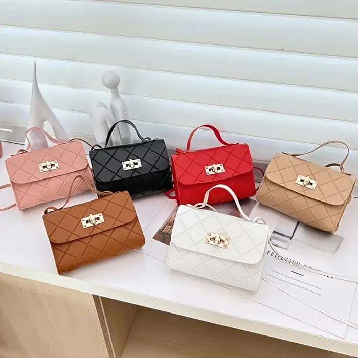 2025 petit sac de messager pour les femmes tendance Lingge broderie caméra femme sac à bandoulière mode chaîne dames