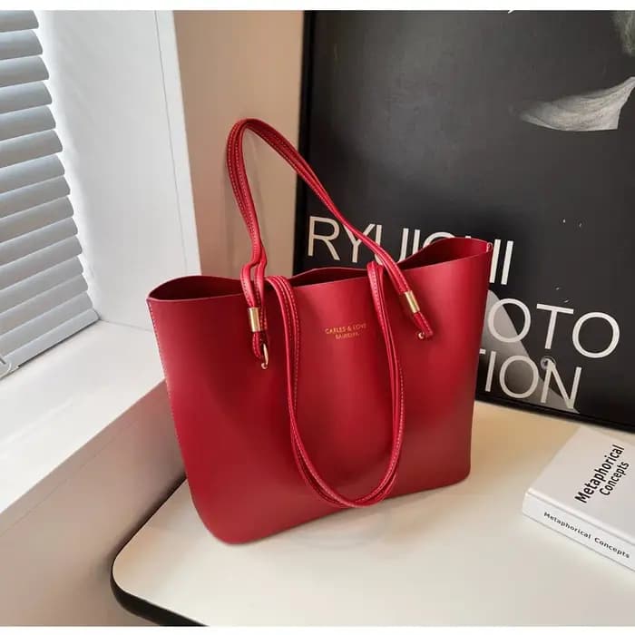 Sac à bandoulière rouge en cuir PU