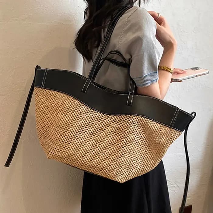 Sac fourre-tout en paille tressée avec garniture en cuir