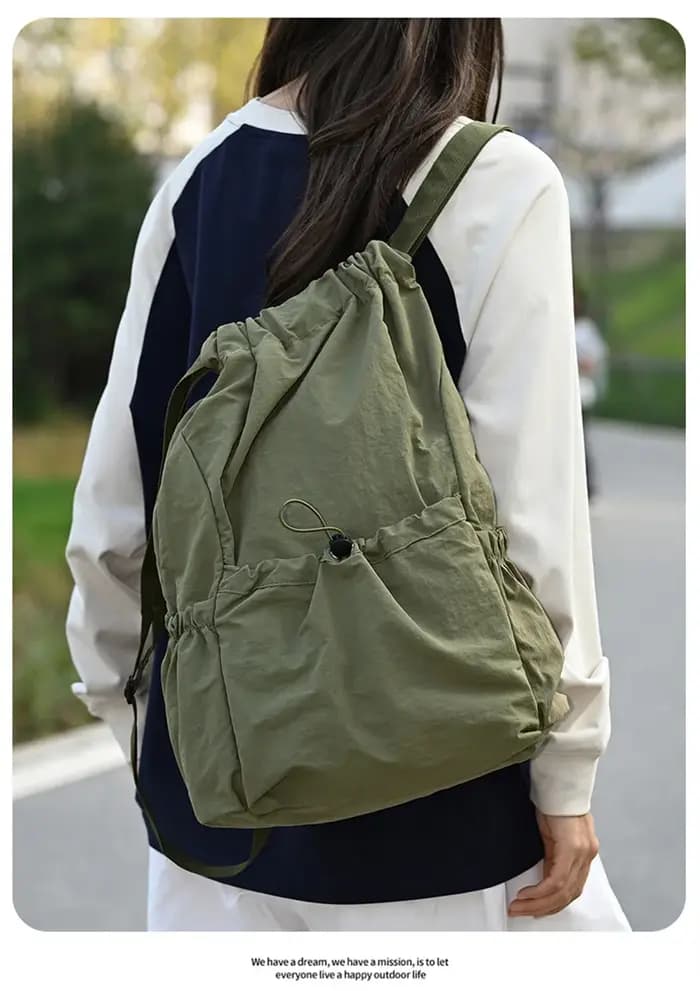 Sac à dos d'extérieur imperméable grande capacité avec cordon de serrage
