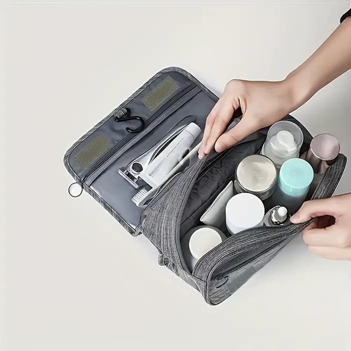 Sac de toilette suspendu multi-compartiments grande capacité avec motif 'Eyes DON'T TOUCH MY WASH BAG' et design à crochet