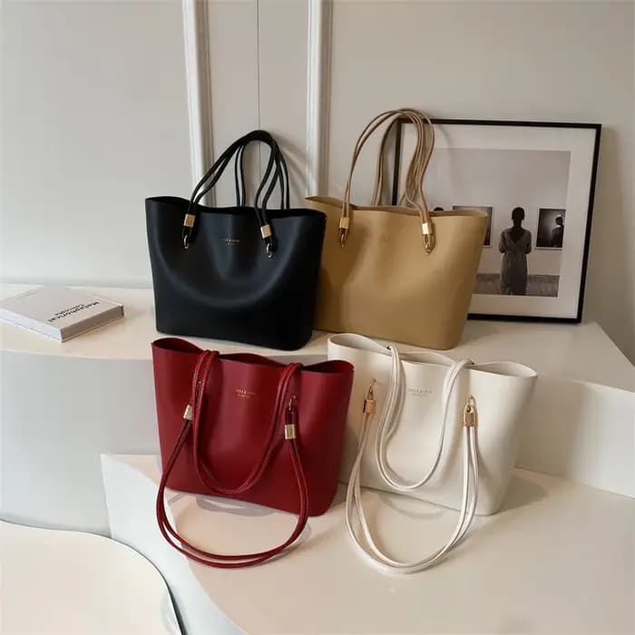 Sac à bandoulière rouge en cuir PU