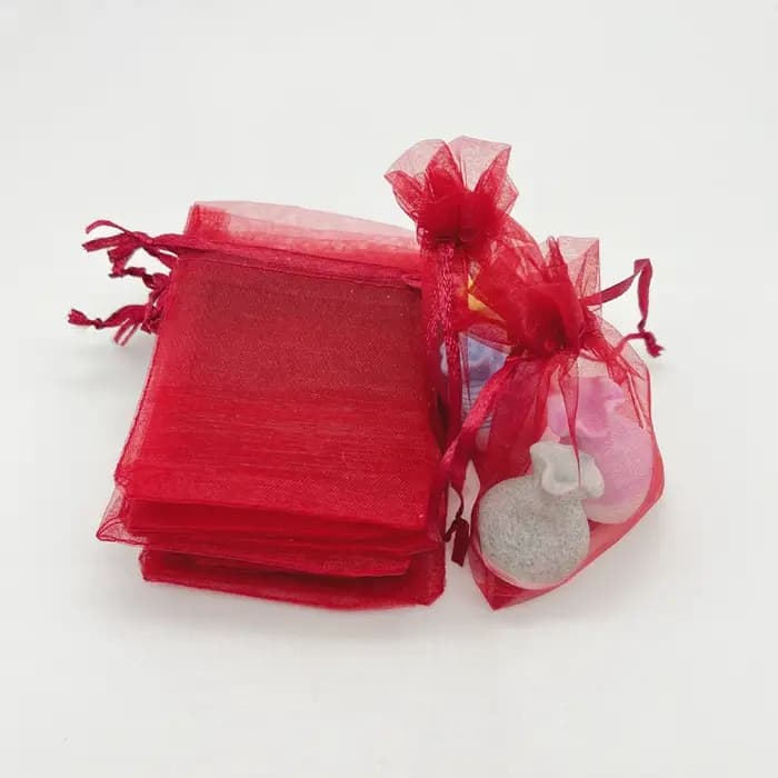 Sac cadeau rouge vin bordeaux