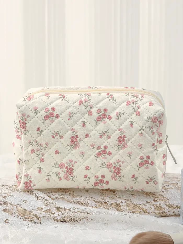 Grande trousse de toilette matelassée