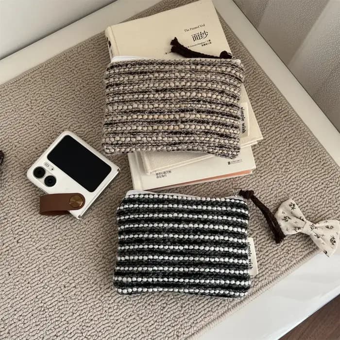 Mini trousse à cosmétiques rétro à carreaux et rayures