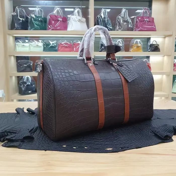 Sac de voyage de luxe en cuir de Crocodile véritable marron