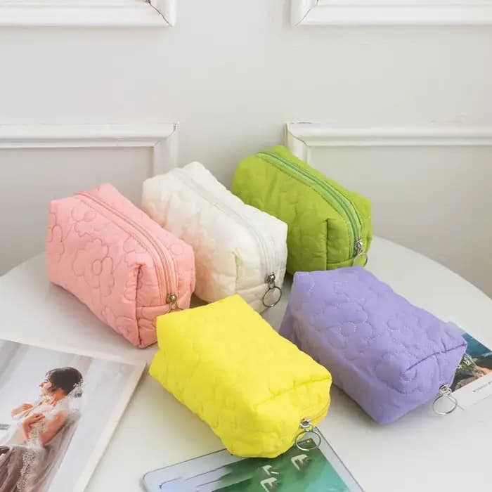Trousse de maquillage de voyage souple de grande capacité pour femmes, sac de rangement de fleurs matelassées, trousse de toilette portable, sac de détermination, document de bonbons à la mode