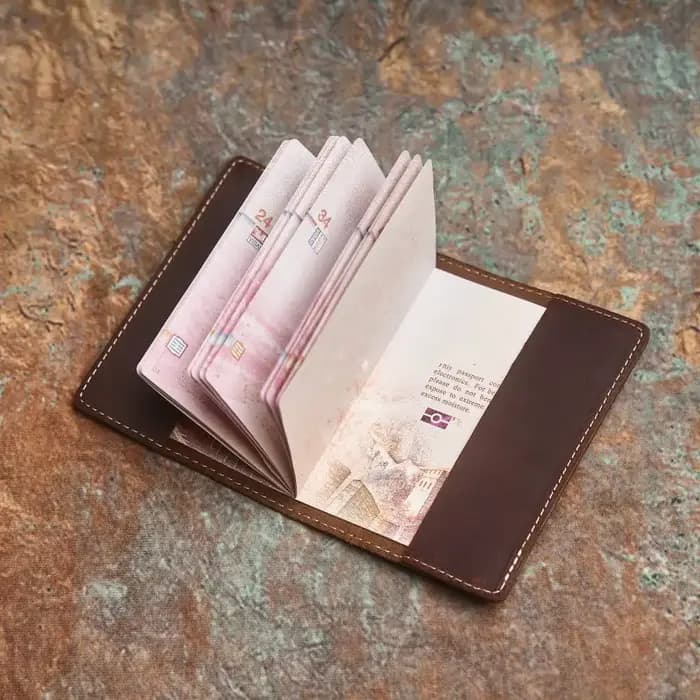 Porte-passeport en cuir véritable