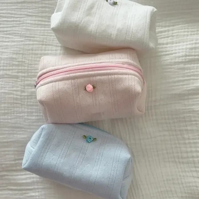 Trousse de maquillage élégante à fleurs, sac de rouge à lèvres cosmétique, portable, grande capacité, évaluation de voyage, poudres de toilette cosmétiques, mode, doux